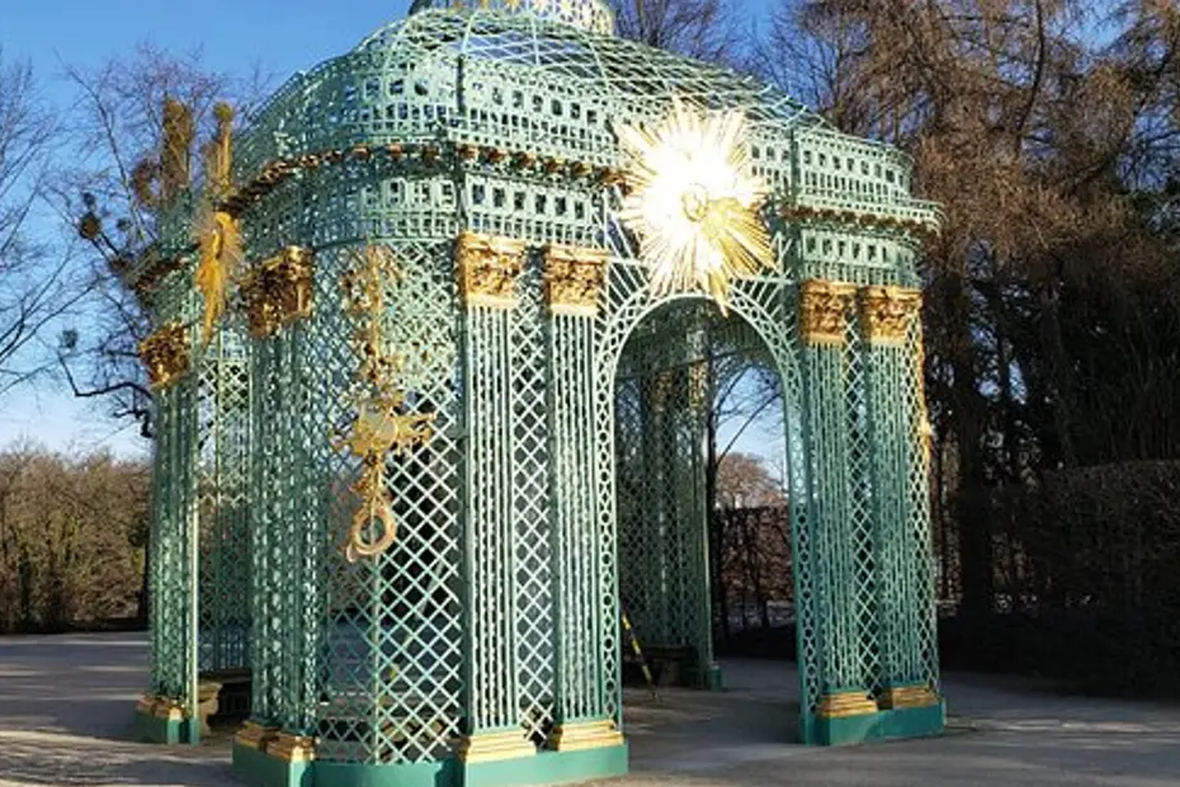 Private Day Tour to Potsdam from Berlin by Minivan